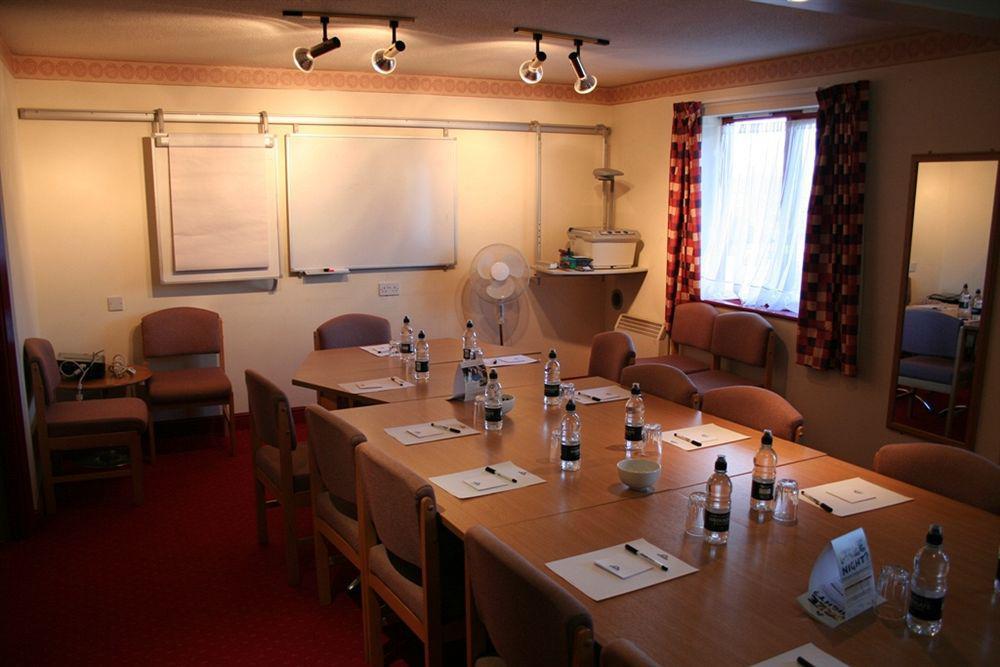 Days Inn Tewkesbury Strensham Dış mekan fotoğraf