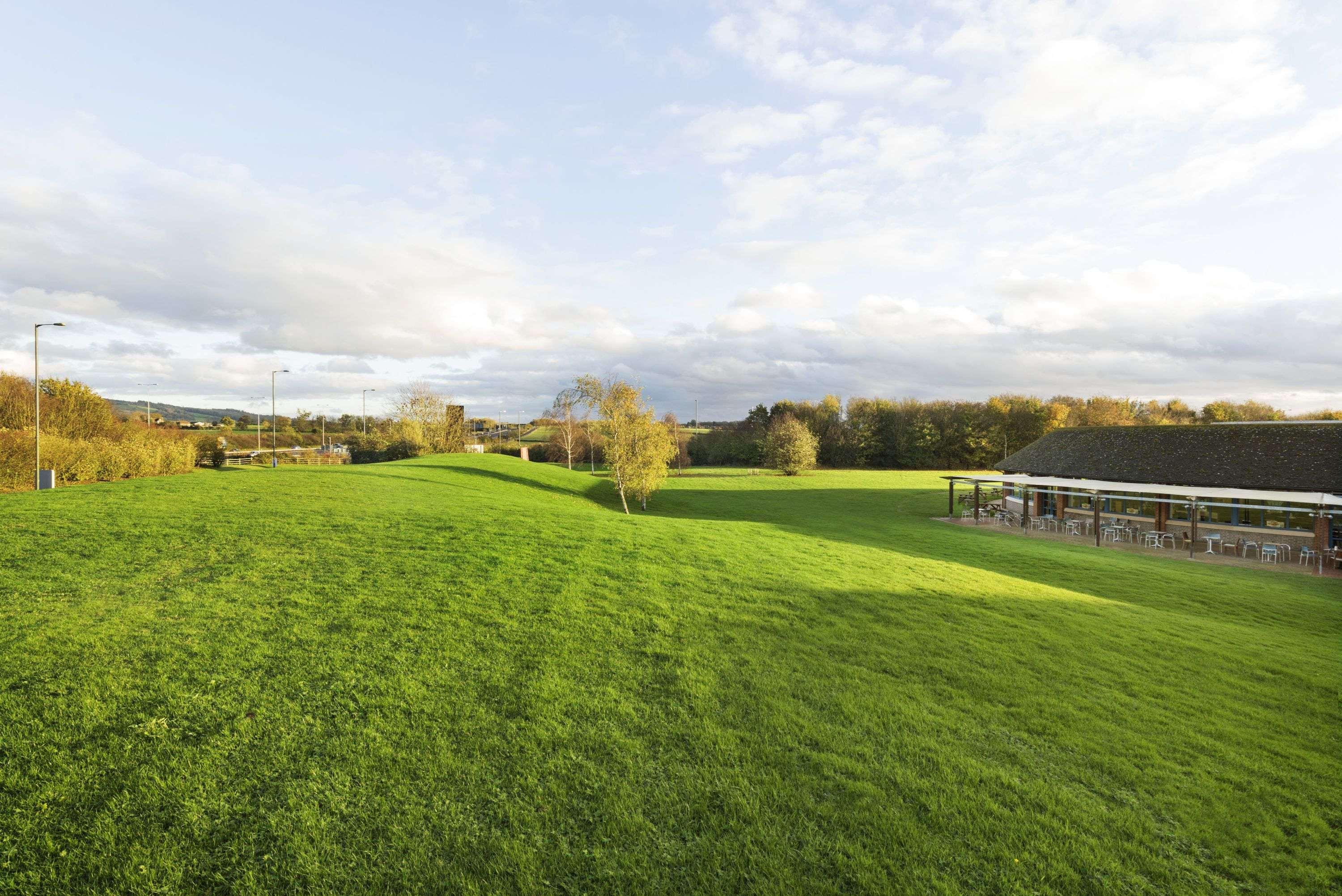 Days Inn Tewkesbury Strensham Dış mekan fotoğraf