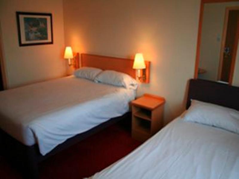 Days Inn Tewkesbury Strensham Oda fotoğraf