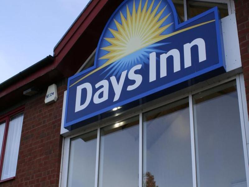 Days Inn Tewkesbury Strensham Dış mekan fotoğraf