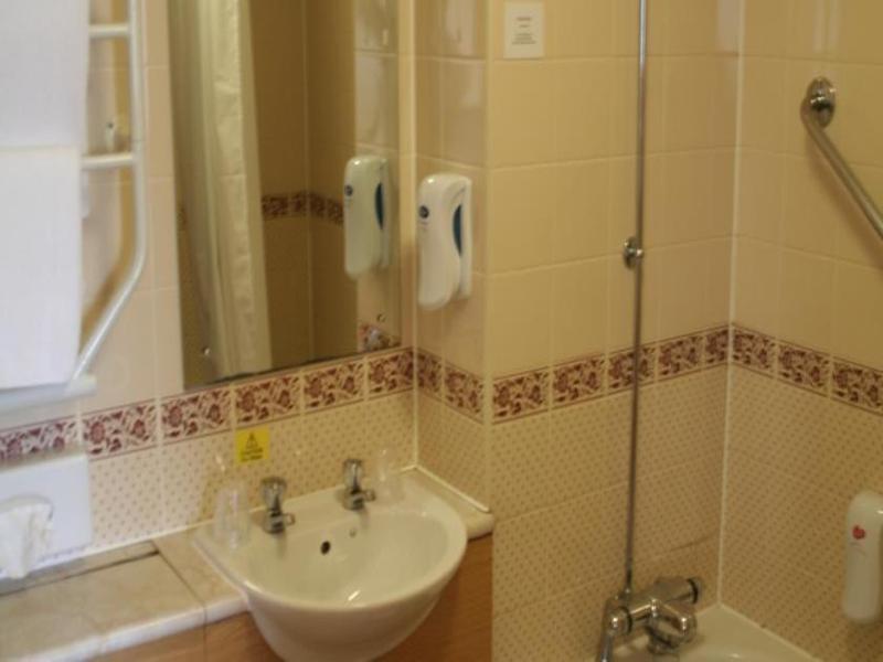 Days Inn Tewkesbury Strensham Dış mekan fotoğraf