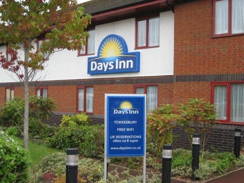 Days Inn Tewkesbury Strensham Dış mekan fotoğraf