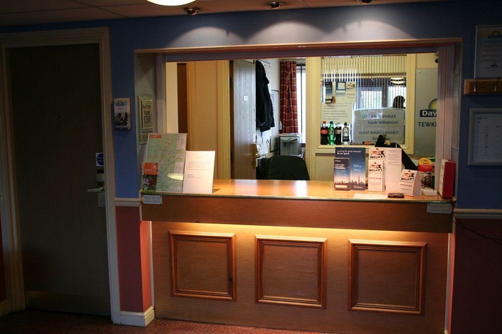 Days Inn Tewkesbury Strensham Dış mekan fotoğraf