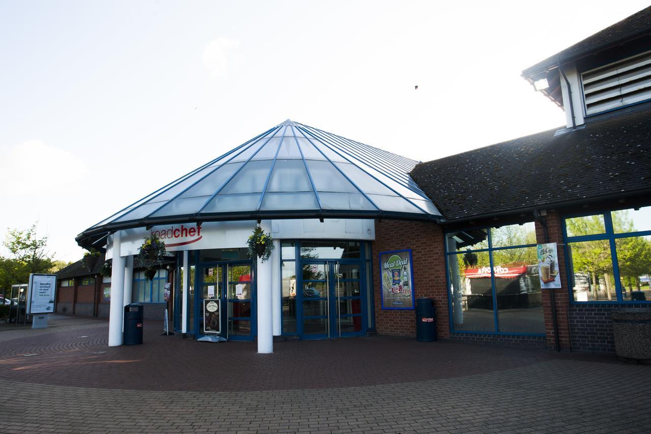 Days Inn Tewkesbury Strensham Dış mekan fotoğraf