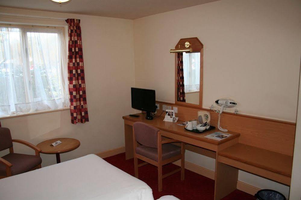 Days Inn Tewkesbury Strensham Oda fotoğraf